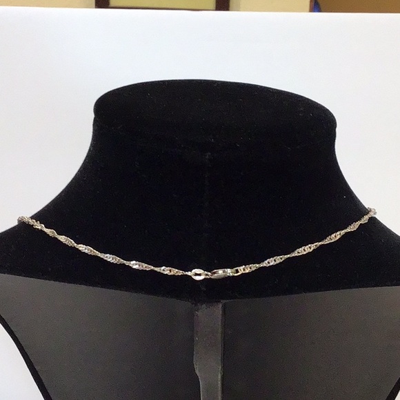 Sparkly sterling twisted chain link necklace. - Picture 5 of 6